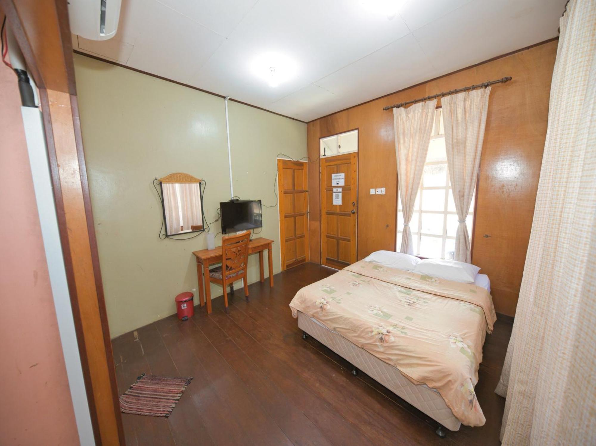 Oyo 90968 Teratak Samuderakita, Chalet & Guesthouse Kampong Gong Badak Exteriör bild